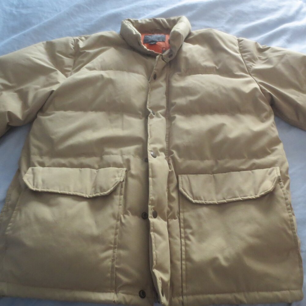 American Eagle Men's Winter Cotton Canvas Down Filled Puffer Jacket - Size XL.